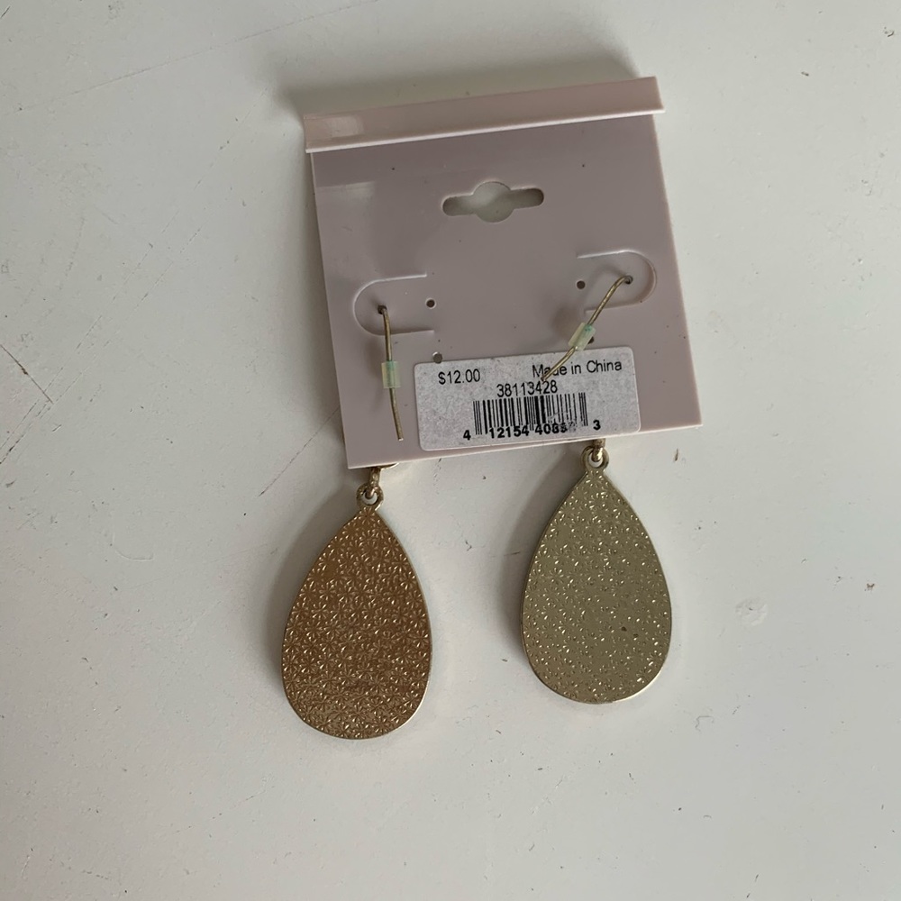 Drop earring - Picture 2 of 2
